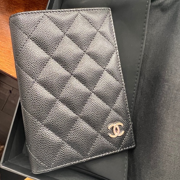 AUTHENTIC WITH CARDS CHANEL PASSPORT WALLET - Picture 1 of 8